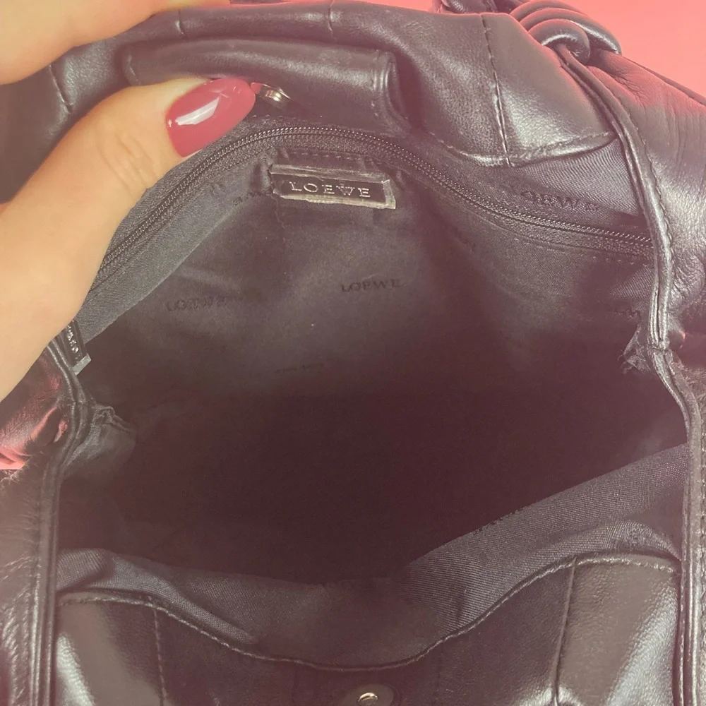 🚫SOLD🚫LOEWE BLACK LAMBSKIN EMBROIDERED LOGO HOBO BAG - Picture 9 of 11
